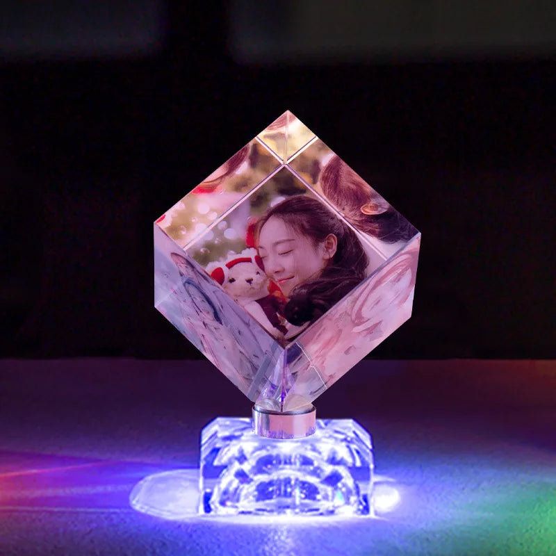 Customized Crystal Cube Photo Rotating Tabletop Color Printing for Wedding DIY Creative 3 Pictures Gift for Girlfriend Bestie